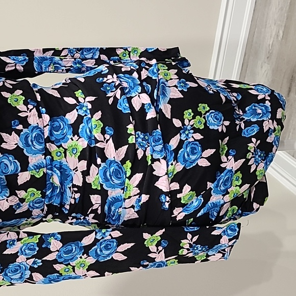 Zara Floweral Backless Dress - Picture 5 of 11